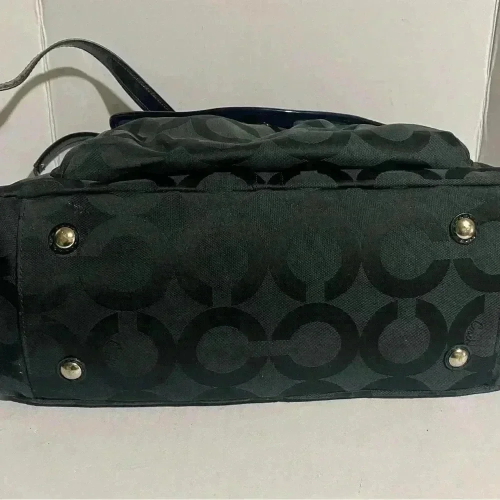 Coach cc signature
